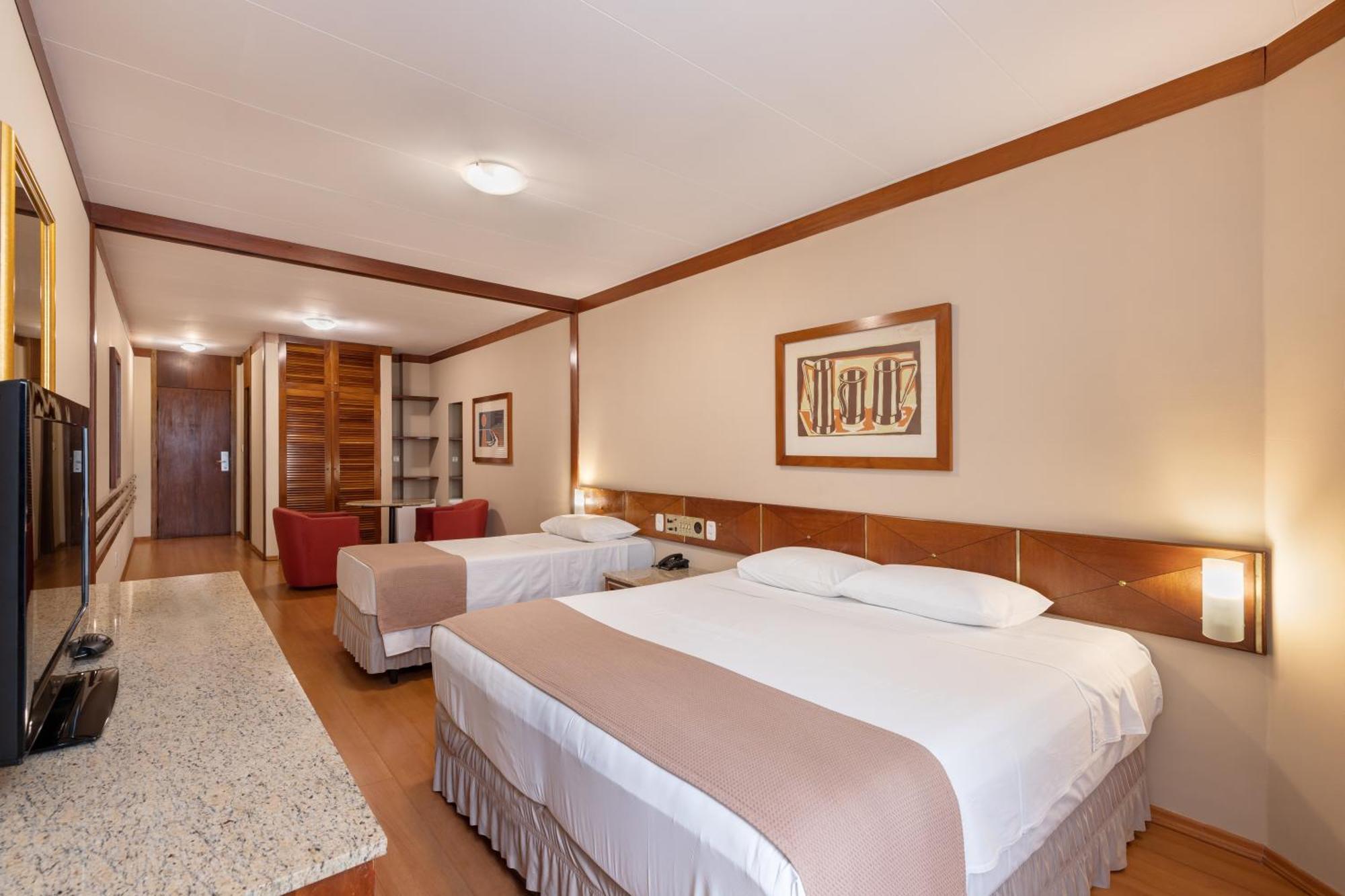 Hotel Crystal لوندرينا المظهر الخارجي الصورة