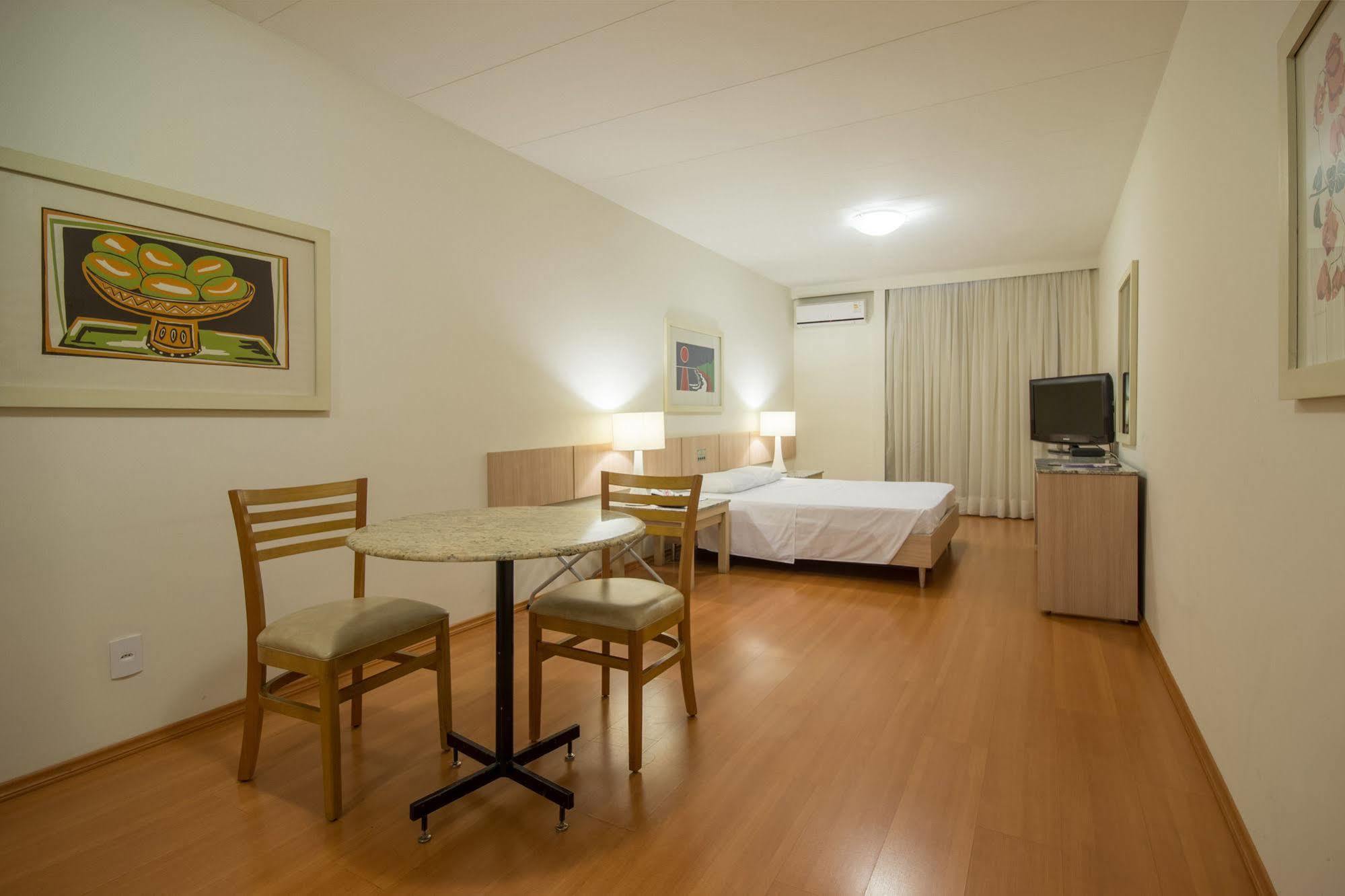 Hotel Crystal لوندرينا المظهر الخارجي الصورة